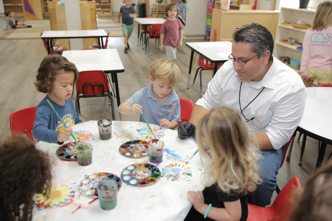 norbeck montessori painting and arts class image